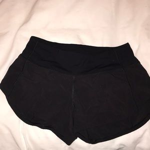Black Lululemon speed shorts 2.5 inch
